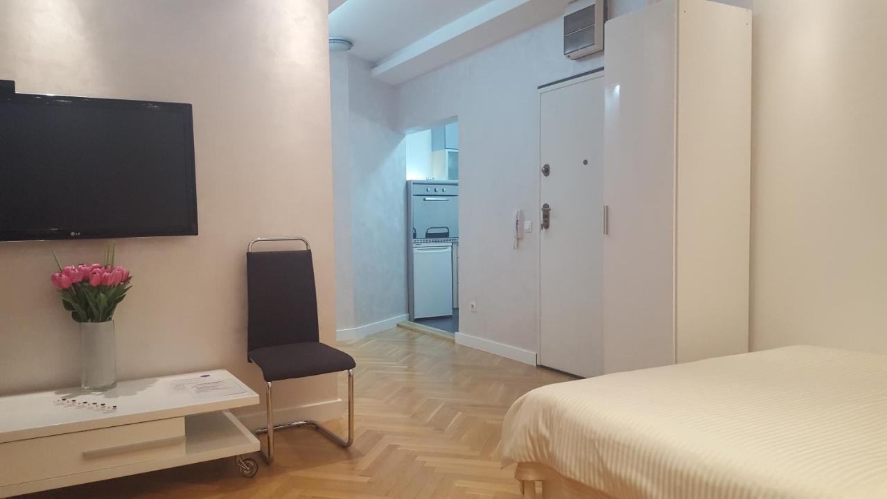 Arena Relax Apartman Belgrad Exterior foto